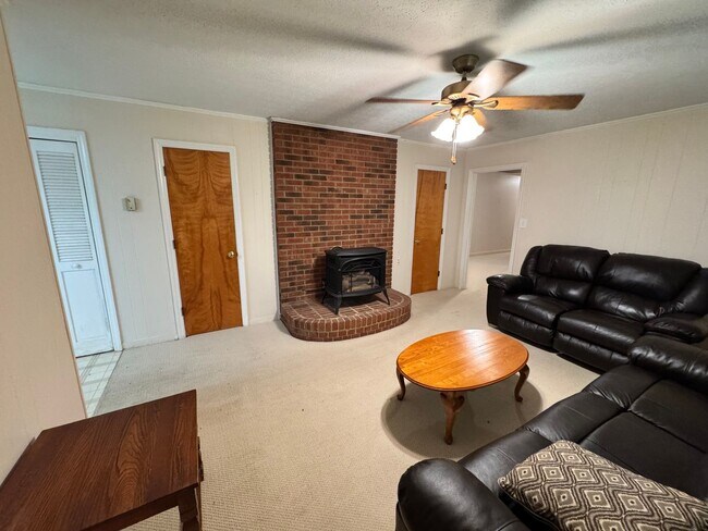 Building Photo - 3/2 in Polkville, NC