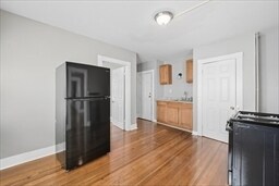 Kitchen - 61 Johnson St