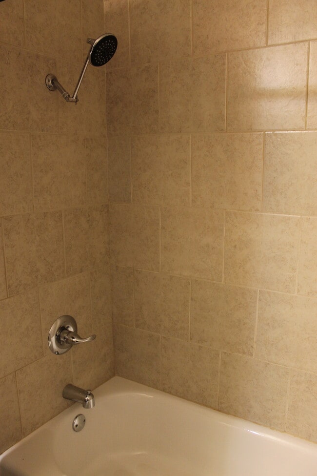 Building Photo - 2325 Apple Way