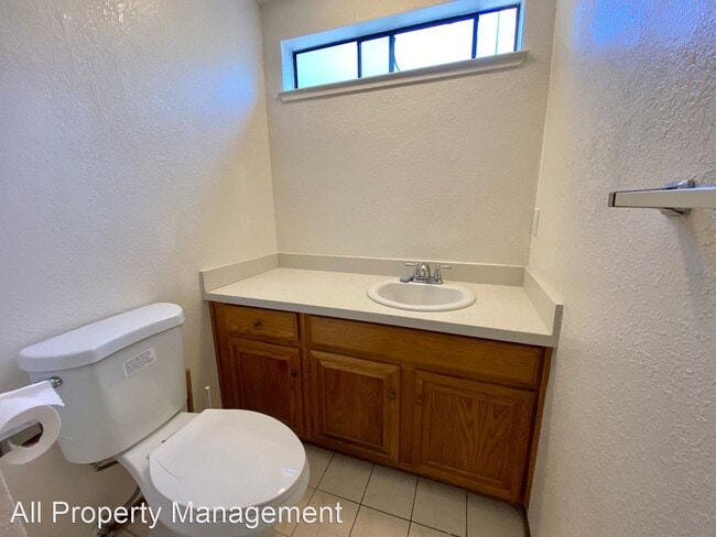 Building Photo - 4 br, 2.5 bath House - 2025 Sea Cliff