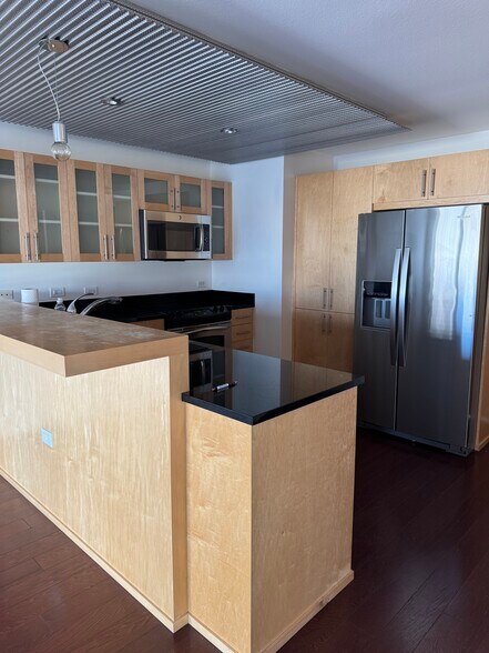 Kitchen - 255 N Sierra St