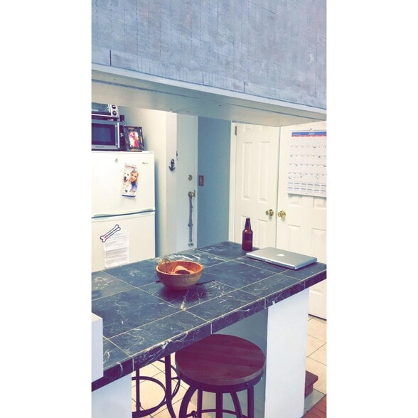 Building Photo - 473 Beacon St