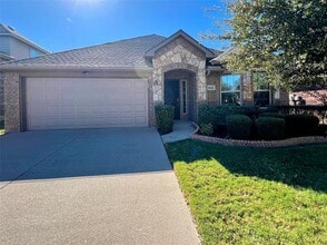 Building Photo - 1616 Bluebird Dr