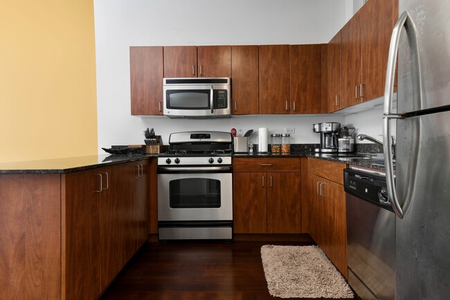 Building Photo - 235 W Van Buren St