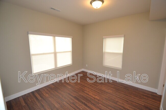 Building Photo - 4642 W South Jordan Pky