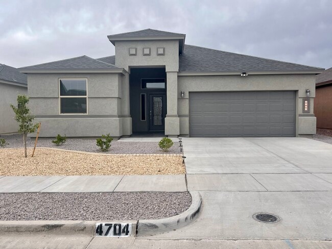 Building Photo - 4704 Marisabel Azcarate St