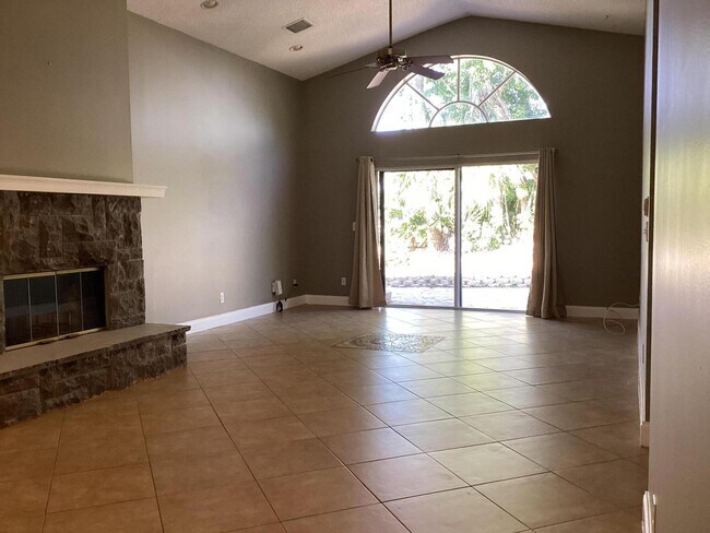 Building Photo - 1851 Oak Berry Cir