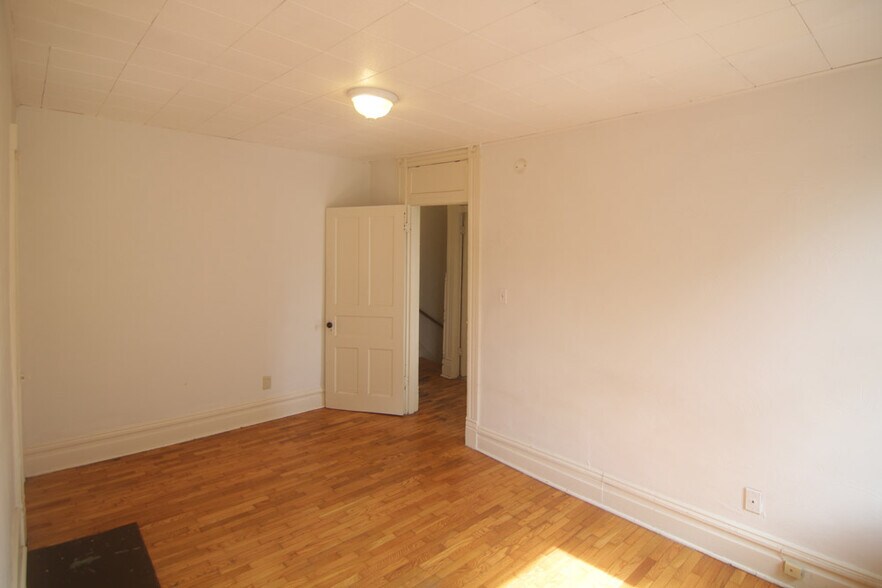 Building Photo - 620 West St