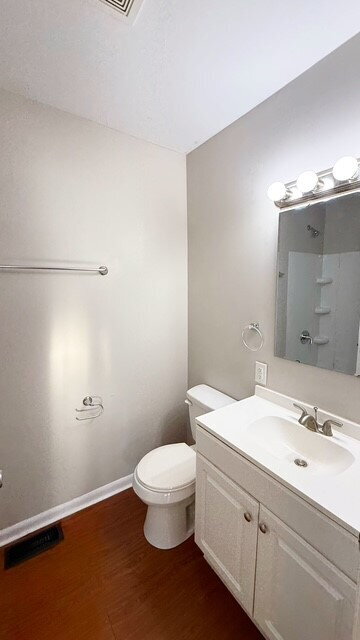 Building Photo - WARREN TWP - 4 BEDROOM TWO STORY WITH 2.5 BATHS AVAILABLE NOW!