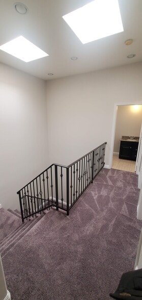 Building Photo - 1614 W 146th St