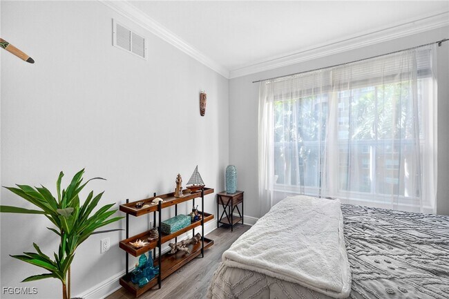 Building Photo - 2825 Palm Beach Blvd