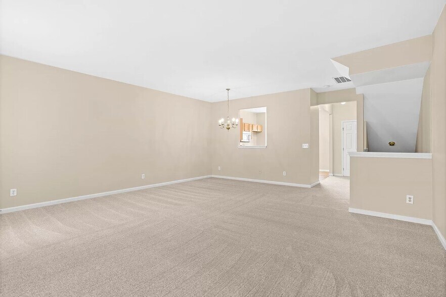 Building Photo - 107 Sylvan Oak Way