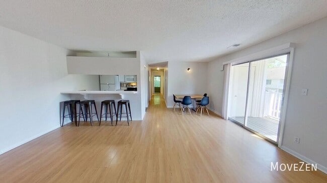 Building Photo - 9515 University Terrace Dr