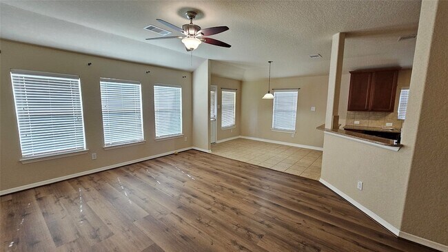 Building Photo - 1219 Pecos Pass Dr