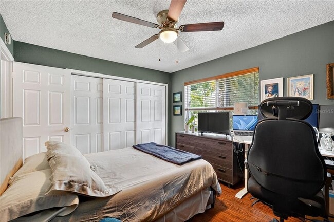 Building Photo - 1813 Bough Ave