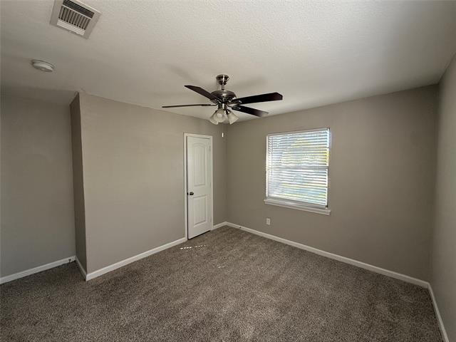 Building Photo - 1833 Grove Cir