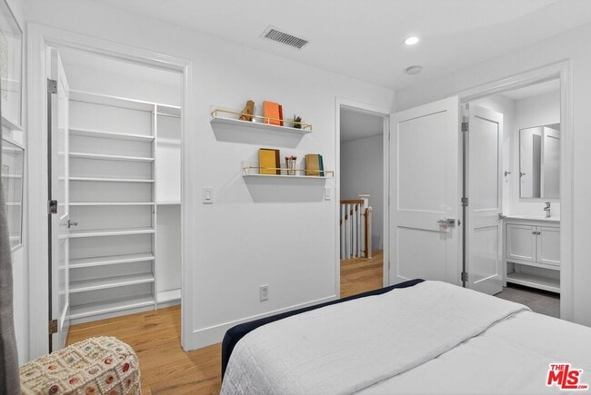 Building Photo - 9036 W 24th St