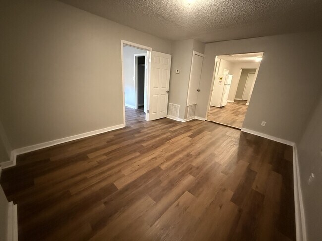 Building Photo - 540 Harahan Rd