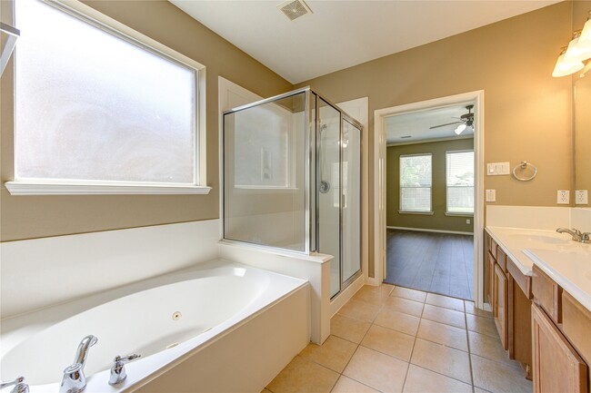 Building Photo - 2810 Shadow Canyon Ln