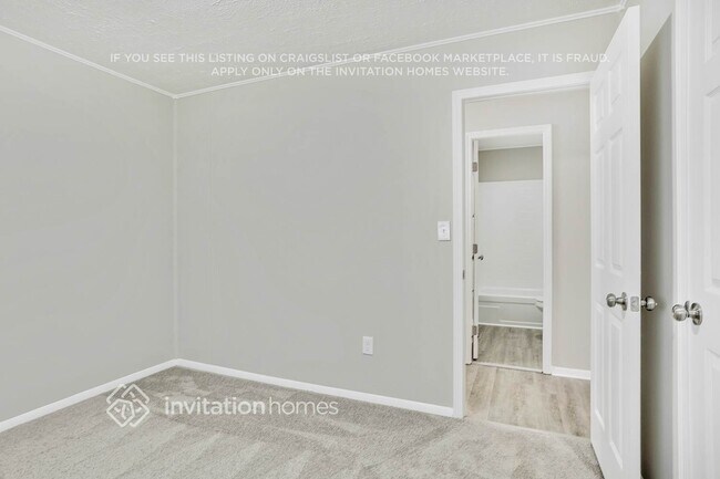 Building Photo - 1941 Bandera Dr