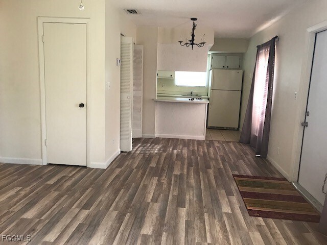 Building Photo - 5837 Queen Elizabeth Way