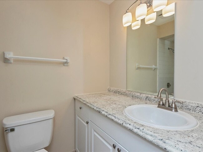 Building Photo - Great Price Single Family Home