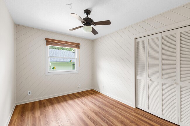 Building Photo - 17534 103rd Terrace N