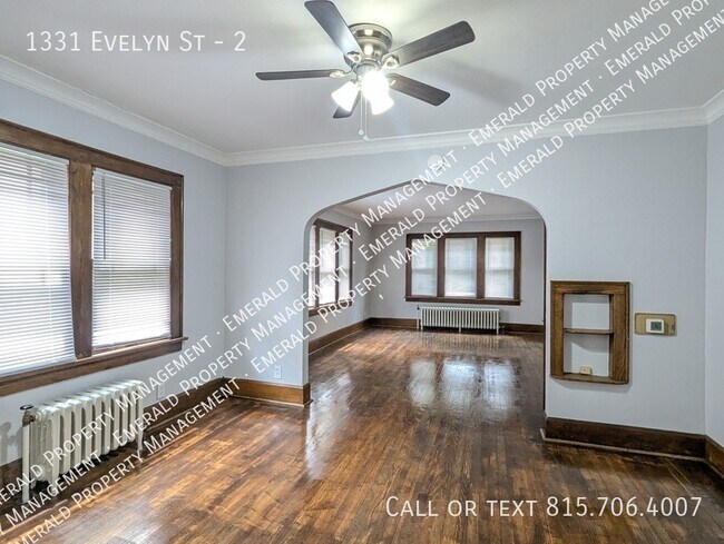 Building Photo - 1331 Evelyn St