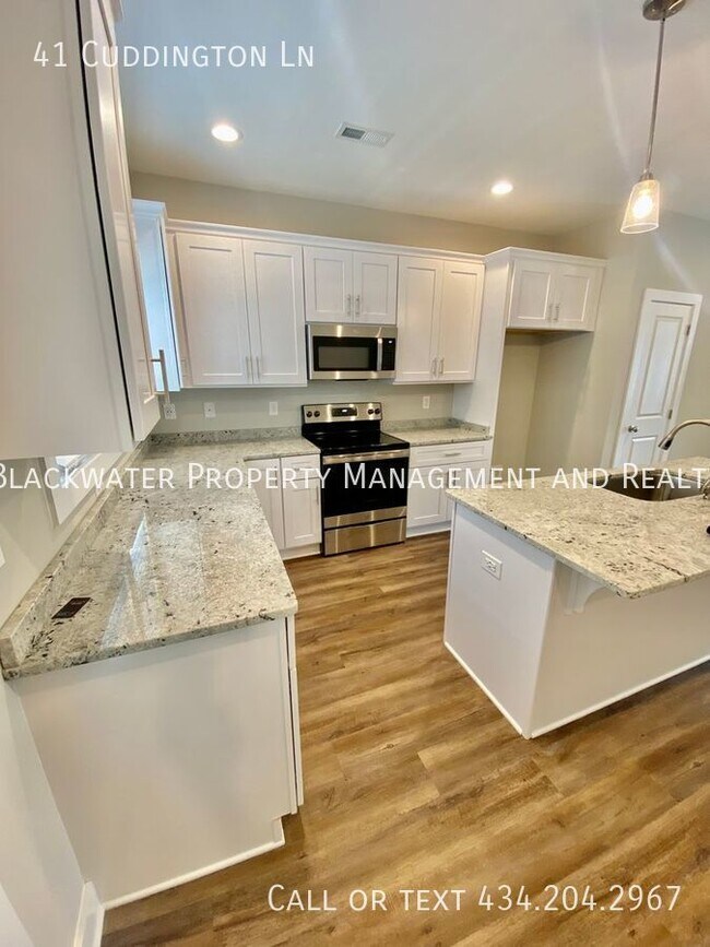 Building Photo - 41 Cuddington Ln