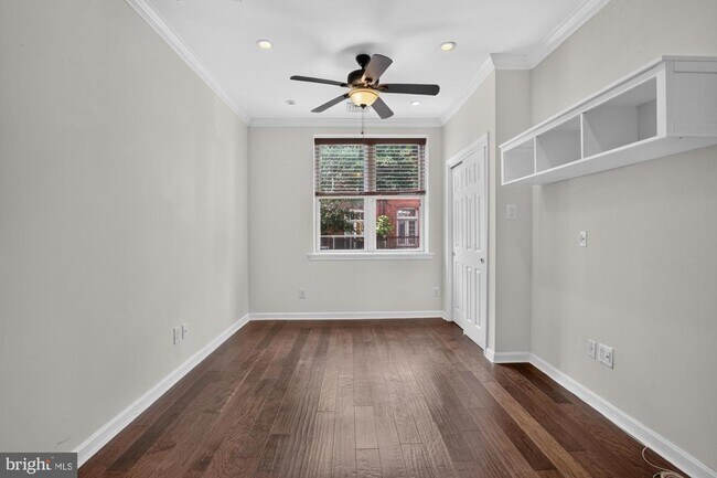 Building Photo - 4435 Sansom St