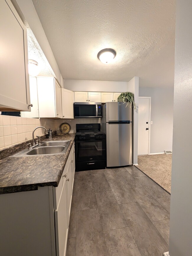 Primary Photo - 501 S Francis St