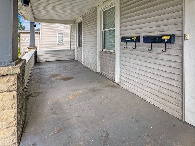 Building Photo - 639 Washington Blvd