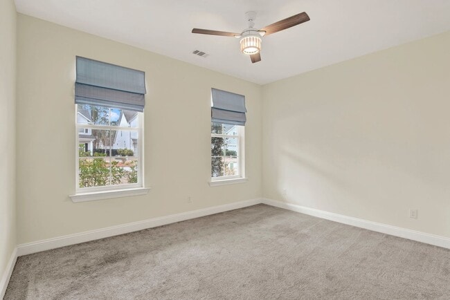 Building Photo - Waterways