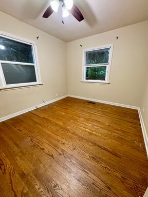 Building Photo - Treat Yourself to this Large Queen Anne Home!