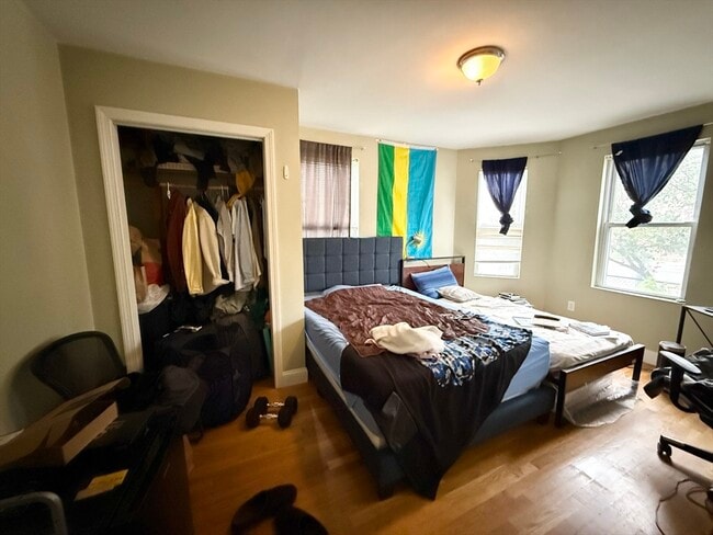 Building Photo - 3977 Washington St