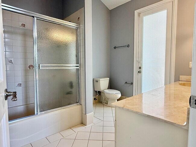 Building Photo - 400 Corsair Dr