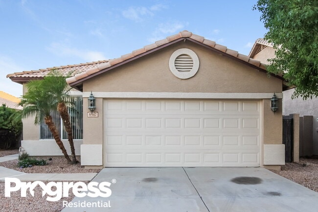 Building Photo - 8547 W Laurel Ln