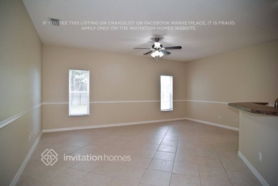 Building Photo - 1385 SE Proctor Ln