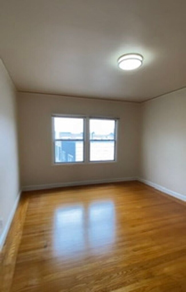 Building Photo - 38-40 15th Avenue