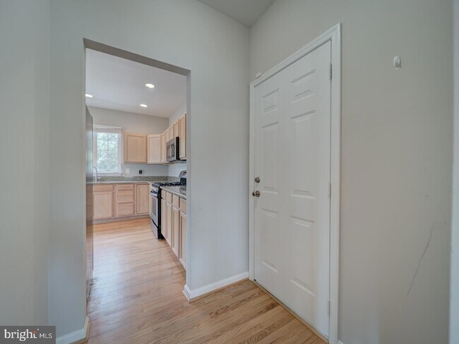 Building Photo - 6311 Hot Spring Ln
