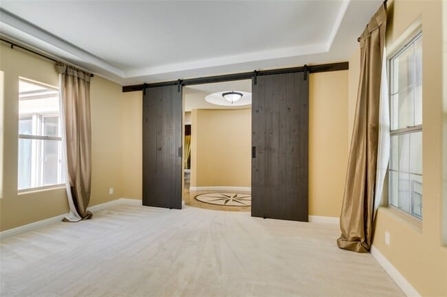 Building Photo - 2713 Cyrano St