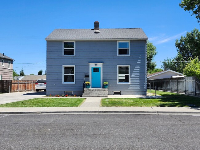 Primary Photo - 1014 Perkins Ave