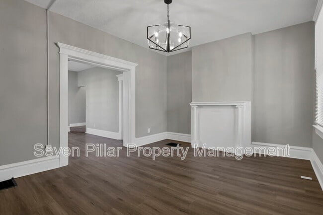 Building Photo - 1544 Granville St
