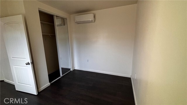 Building Photo - 7922 Lindley Ave