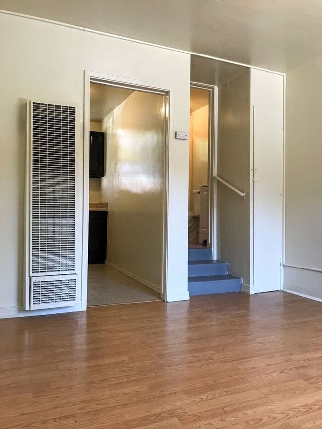Building Photo - Studio For Rent in Lomita