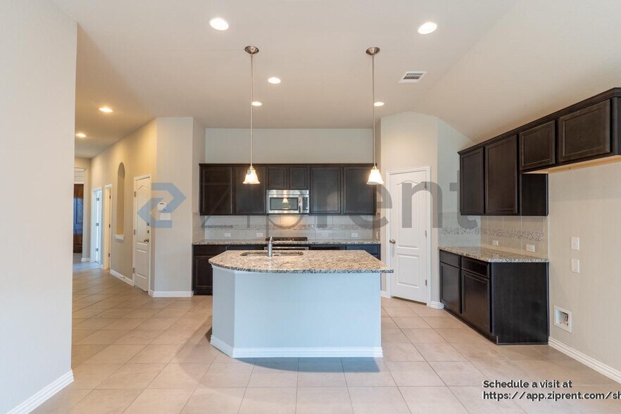 Building Photo - 20020 Rhiannon Ln