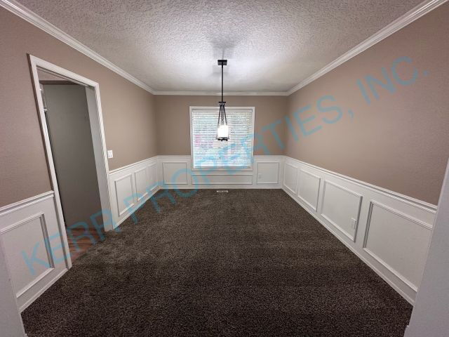 Building Photo - 4287 NE 1st St