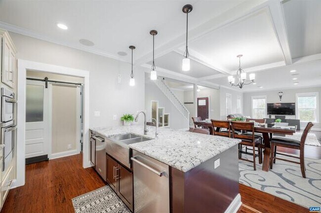 Building Photo - 303 Turkey Ridge Rd