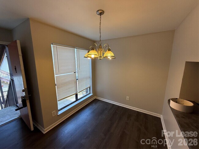 Building Photo - 4617 Sharon Chase Dr