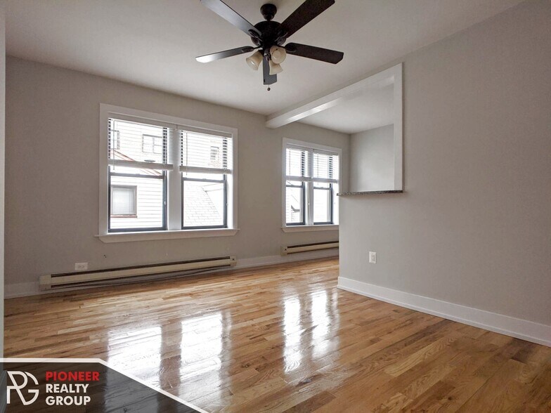 Primary Photo - 2842 N Orchard St